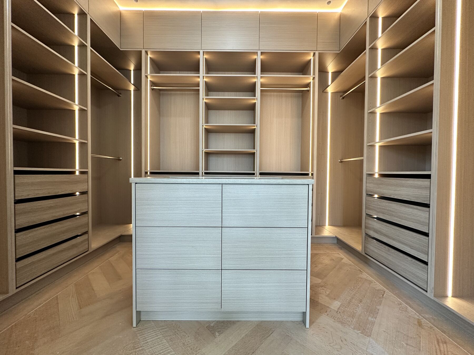 Custom walk-in closet by Mega Furniture XO