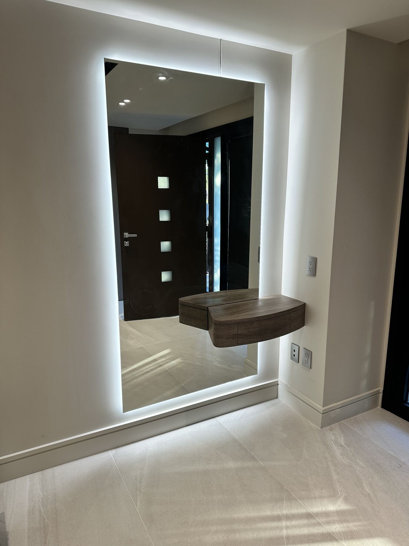 Entrance mirror and console table